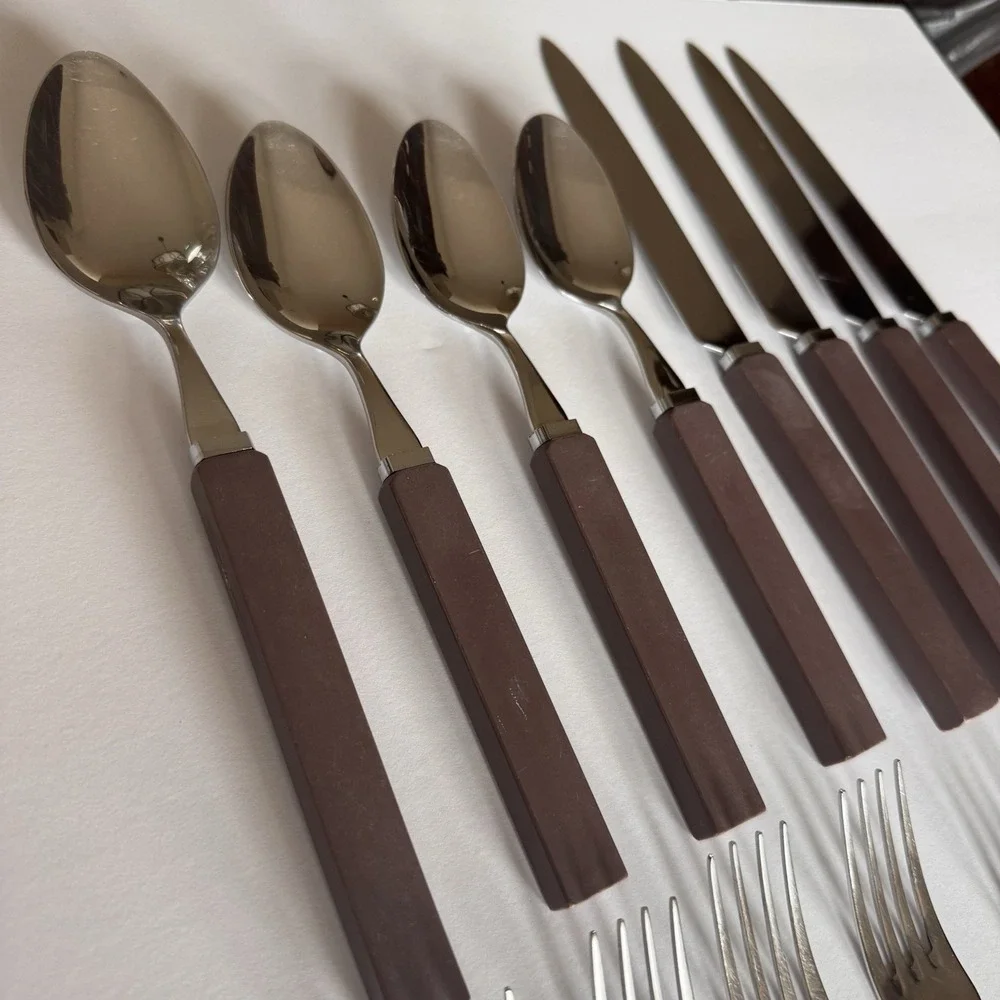 Mikasa Brand Retro Flatware Brown Plastic Handles Made In Thailand  *READ